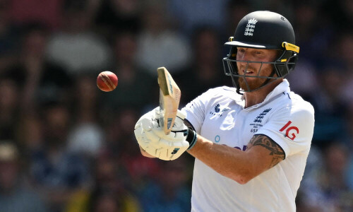 Stokes keeps England&rsquo;s Ashes hopes alive in third Test