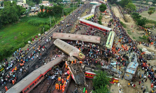 India&rsquo;s federal police arrest three railway employees over deadly train crash