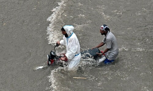 Lahore rains: at least 9 injured in roof collapse
