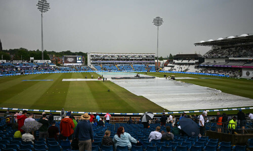 Rain delays third day of third Ashes Test