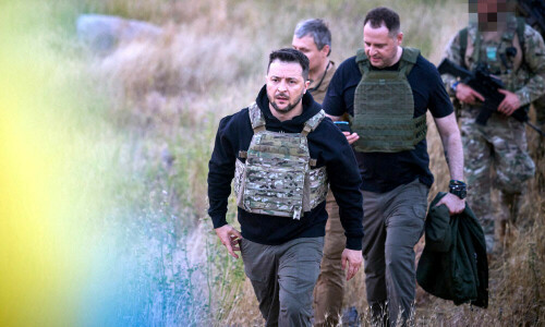 Zelensky hails 'brave' Ukraine on 500th day of war
