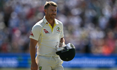 Australia&rsquo;s Warner in spotlight as Cummins says all options on table