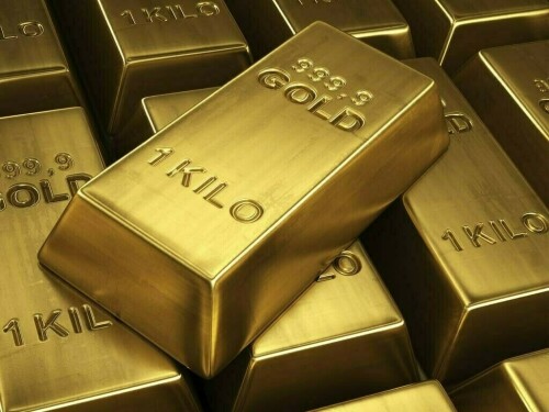 Gold struggles for momentum as traders await US inflation data