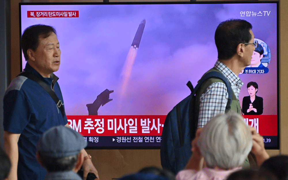 North Korea fires &lsquo;unidentified ballistic missile&rsquo;: Seoul