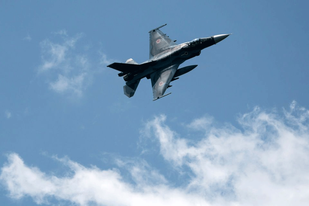 Japan, France to hold first-ever joint fighter jet drill next week