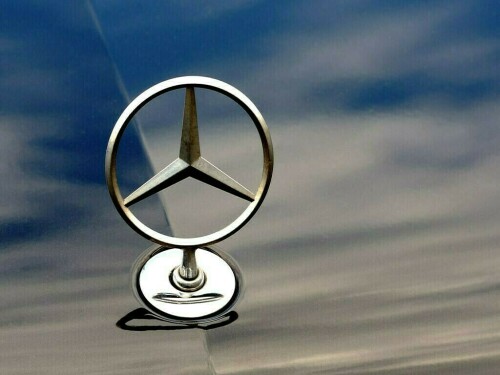 China to be centre of Mercedes-Benz 2025 EV sales drive, Automobilwoche says