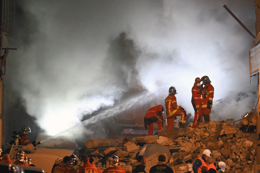 Death toll rises to 37 in Cameroon building collapse