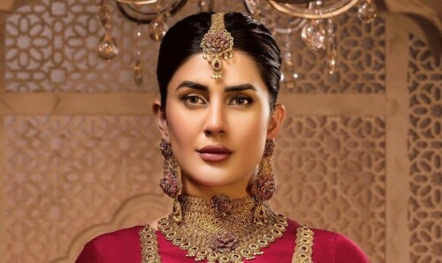 &lsquo;Actors are easy targets&rsquo;: Kubra Khan opens up about mental health, worst performances