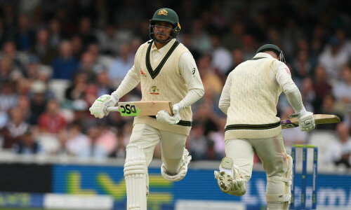 Australia openers start strongly in pursuit of Ashes glory