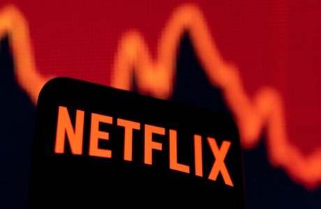 Netflix quarterly revenue falls short of forecasts