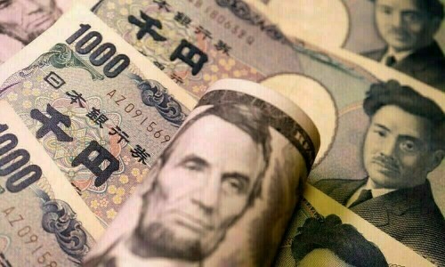 Yen eases to 3-week low as traders weigh BOJ shift; focus on RBA
