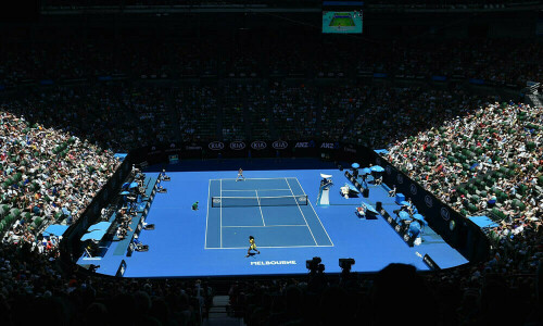 Pegula advances but rain puts Fritz-Murray on hold in Washington