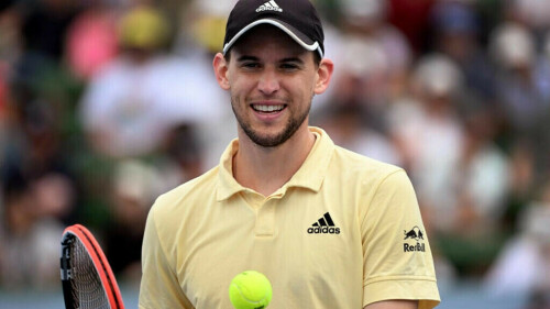 Thiem closes in on first final in three years