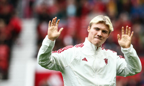Man Utd sign Danish striker Hojlund from Atalanta