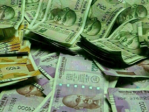 Indian bond yields flat as traders brace for RBI guidance