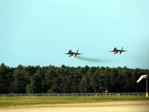 Russia says scrambled jet to intercept Norwegian aircraft nearing border
