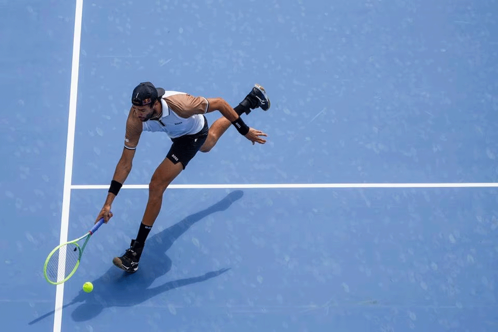 Auger-Aliassime snaps losing streak with win over Berrettini in Cincinnati
