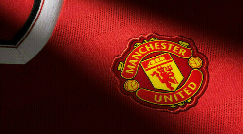 Man Utd punish wasteful Wolves for winning Premier League start