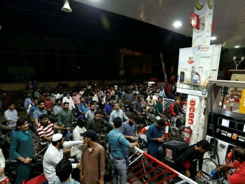 Caretaker govt hikes petrol price by Rs17.5, takes it to Rs290.45 per litre