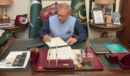 President Alvi approves PEMRA (Amendment) Bill 2023