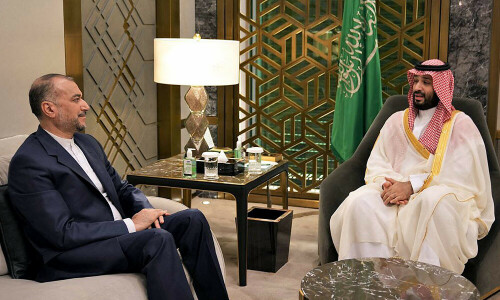 Saudi crown prince meets Iran&rsquo;s foreign minister as relations thaw