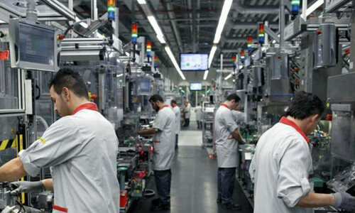 US manufactured goods orders slump in July