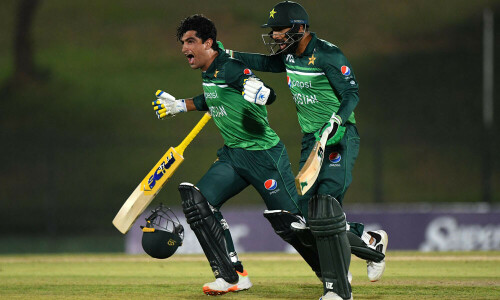 Naseem late show takes Pakistan to dramatic victory over Afghanistan