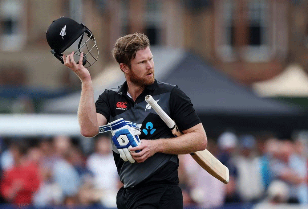 Black Cap Neesham to skip England Twenty20s