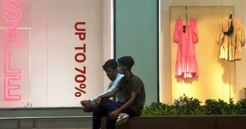 Fashion retailers in India suffer sales pain as tomato, onion prices surge