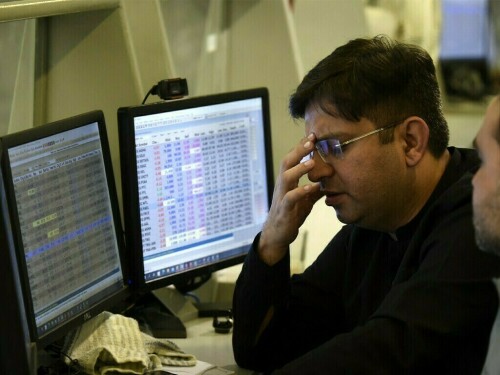 KSE-100 falls for 4th straight session as economic worries nag