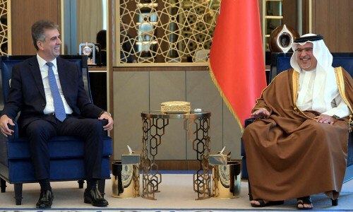 Israel and Bahrain agree to boost trade ties