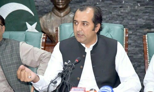 Former GB chief minister Khalid Khurshid survives &lsquo;attack&rsquo;