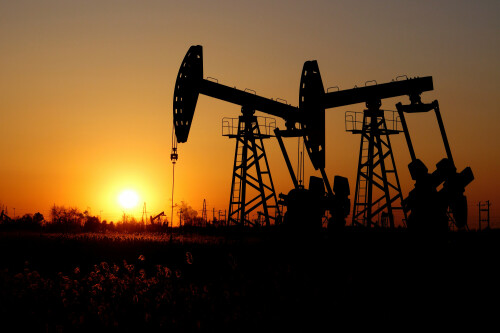 Oil jumps as Saudi Arabia and Russia extend supply cuts to end-2023