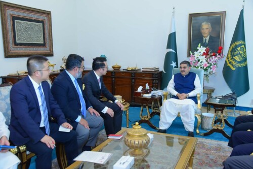 Huawei CEO expresses interest in investment during meeting with interim PM Kakar