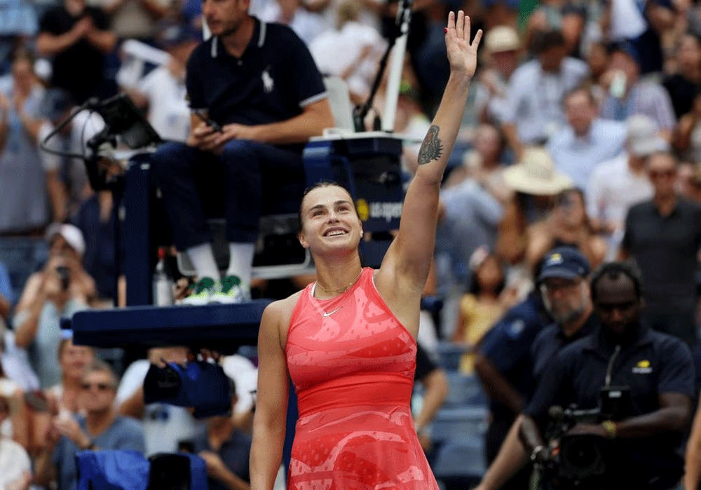 Sabalenka eases past Zheng into US Open semis