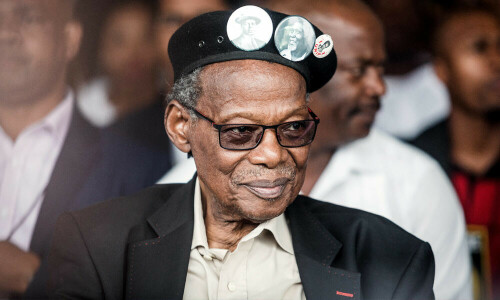South African Zulu leader Mangosuthu Buthelezi dies aged 95 South African Zulu leader Mangosuthu Buthelezi dies aged 95