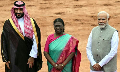 India, Saudi discuss ports-rail project, local currency trade