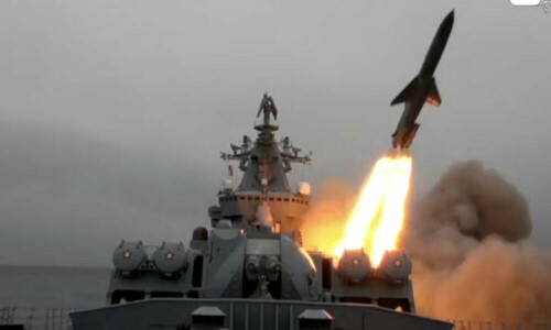 Moscow fires cruise missiles in sea drills between Russia and Alaska