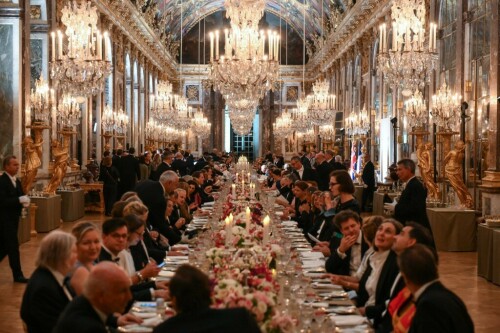 Charles III urges France, UK to &lsquo;reinvigorate&rsquo; ties at lavish Versailles banquet