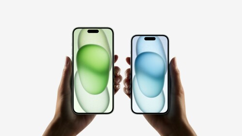 Egyptian tourist dishes out AED100,000 for 11 iPhone 15s in Dubai