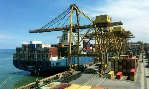 US trade deficit narrows to nearly three-year low in August