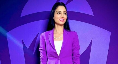 Divided views as Zainab Abbas leaves ICC World Cup coverage in India