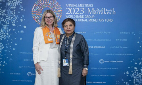 Shamshad meets officials from World Bank, Morroco’s central bank Shamshad meets officials from World Bank, Morroco’s central bank