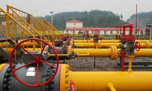 Qatar signs 27-year gas supply deal with France&rsquo;s Total: state energy firm
