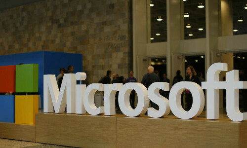 Microsoft fights $29bn US back tax claim Microsoft fights $29bn US back tax claim
