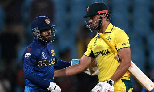 Australia beat Sri Lanka by five wickets at World Cup