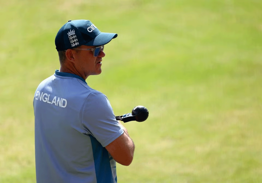 England lacking confidence, must get on the front foot at World Cup: Mott