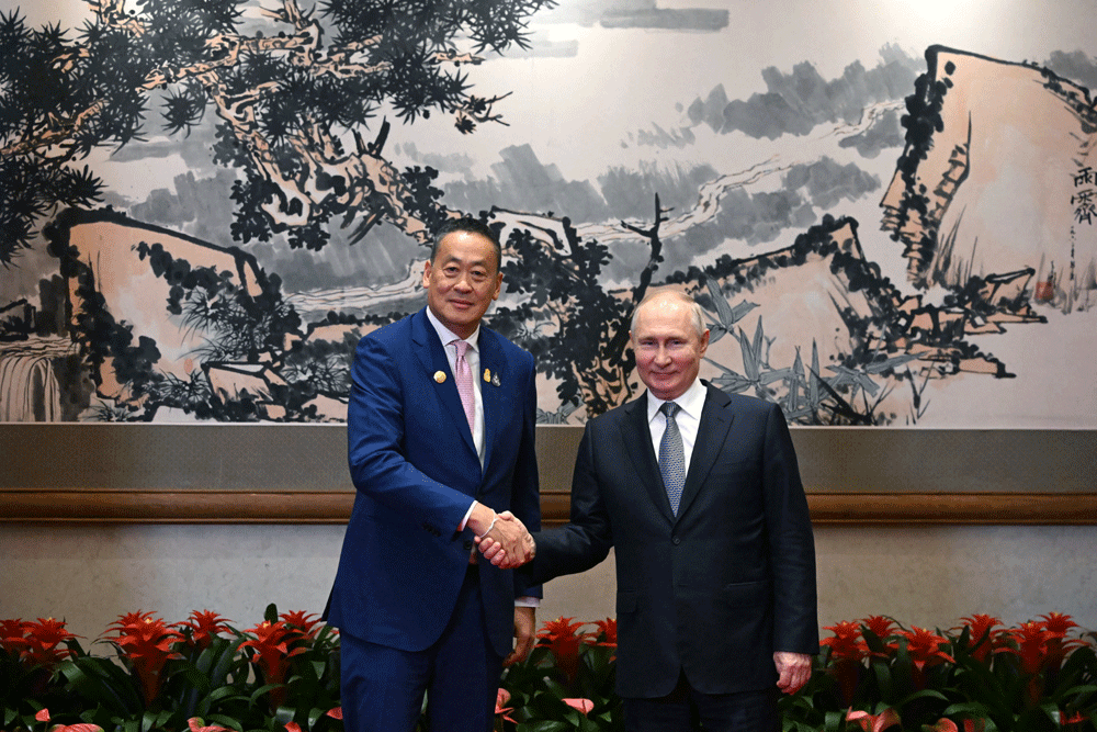 Thai PM invites Putin for official visit