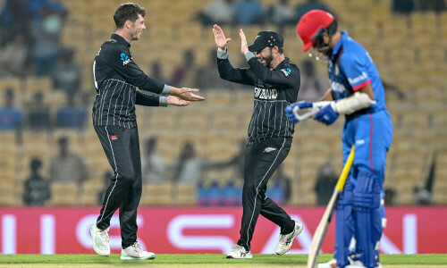 Clinical New Zealand rout Afghanistan at Cricket World Cup