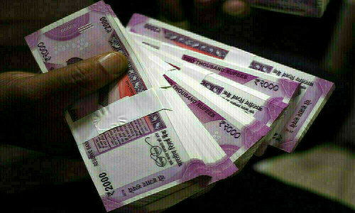India bond yields seen higher, tracking relentless rise in US peers